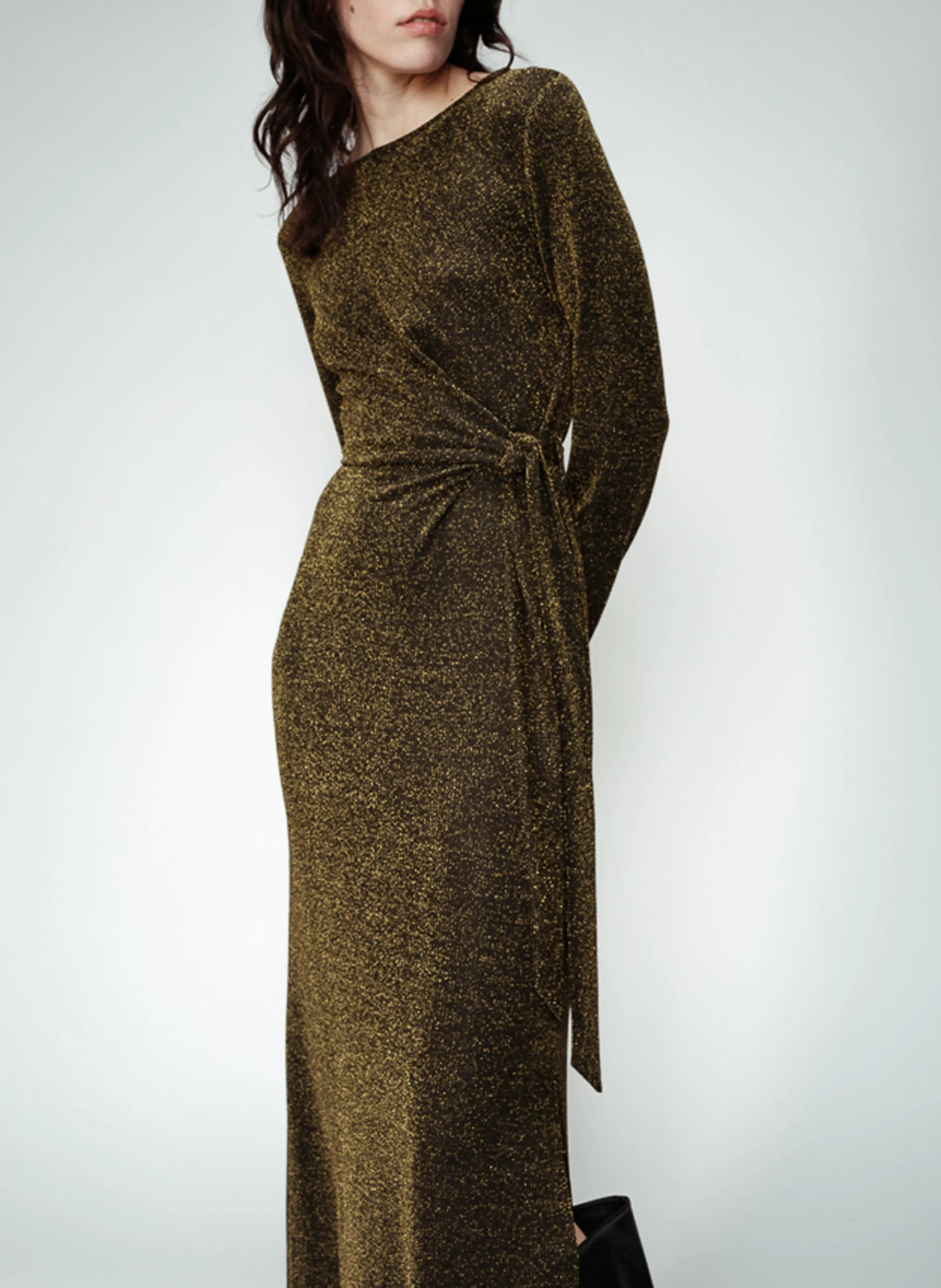 OLYMPIADE  VESTIDO LARGO CON CUELLO REDONDO EN DORADO