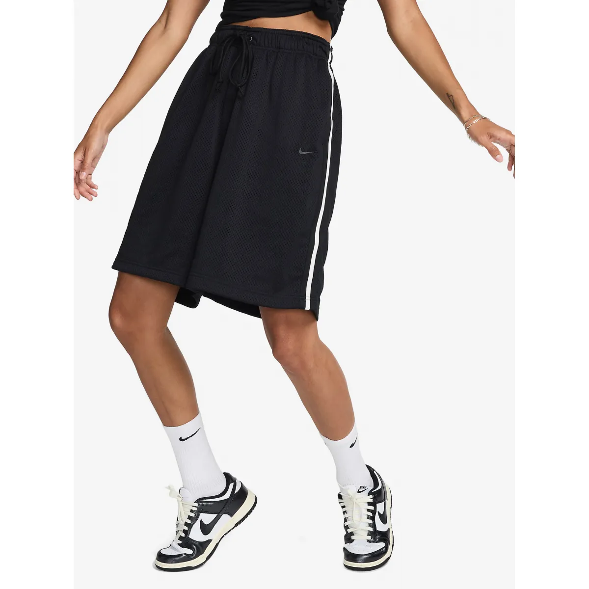 PANTALONES CORTOS NIKE SPORTSWEAR WOMEN'S MIDRISE OVERSIZED MESH