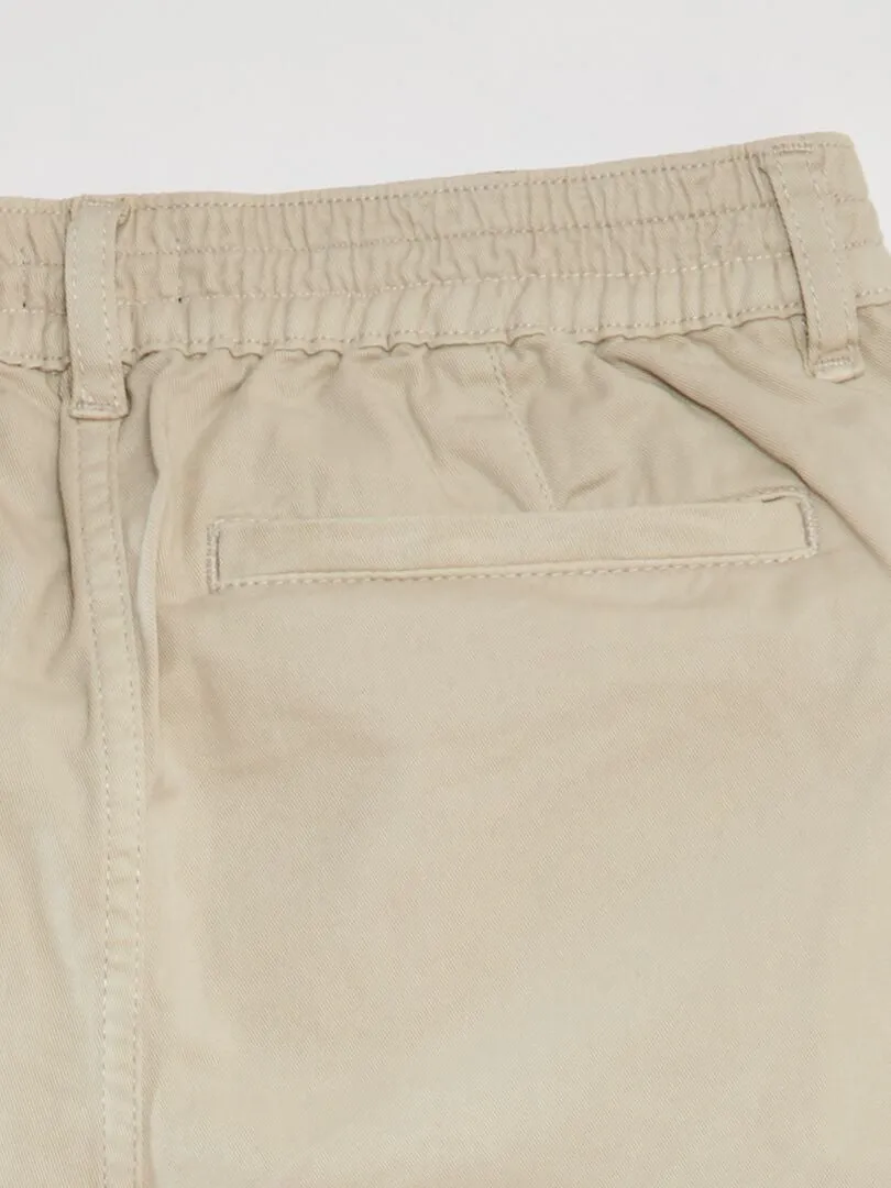 PANTALóN CON BOLSILLOS  GRIS