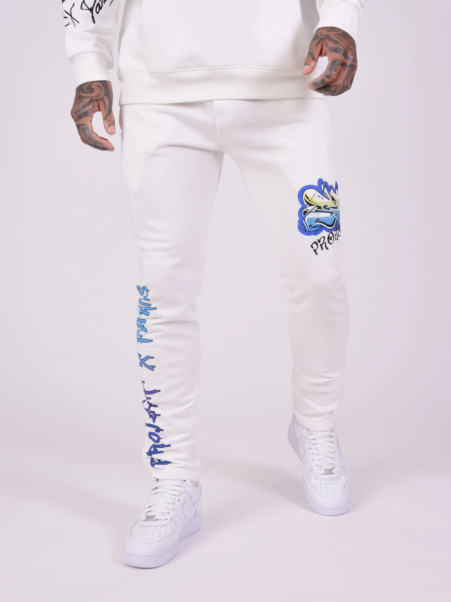 Pantalón de chándal con estampado de arte callejero