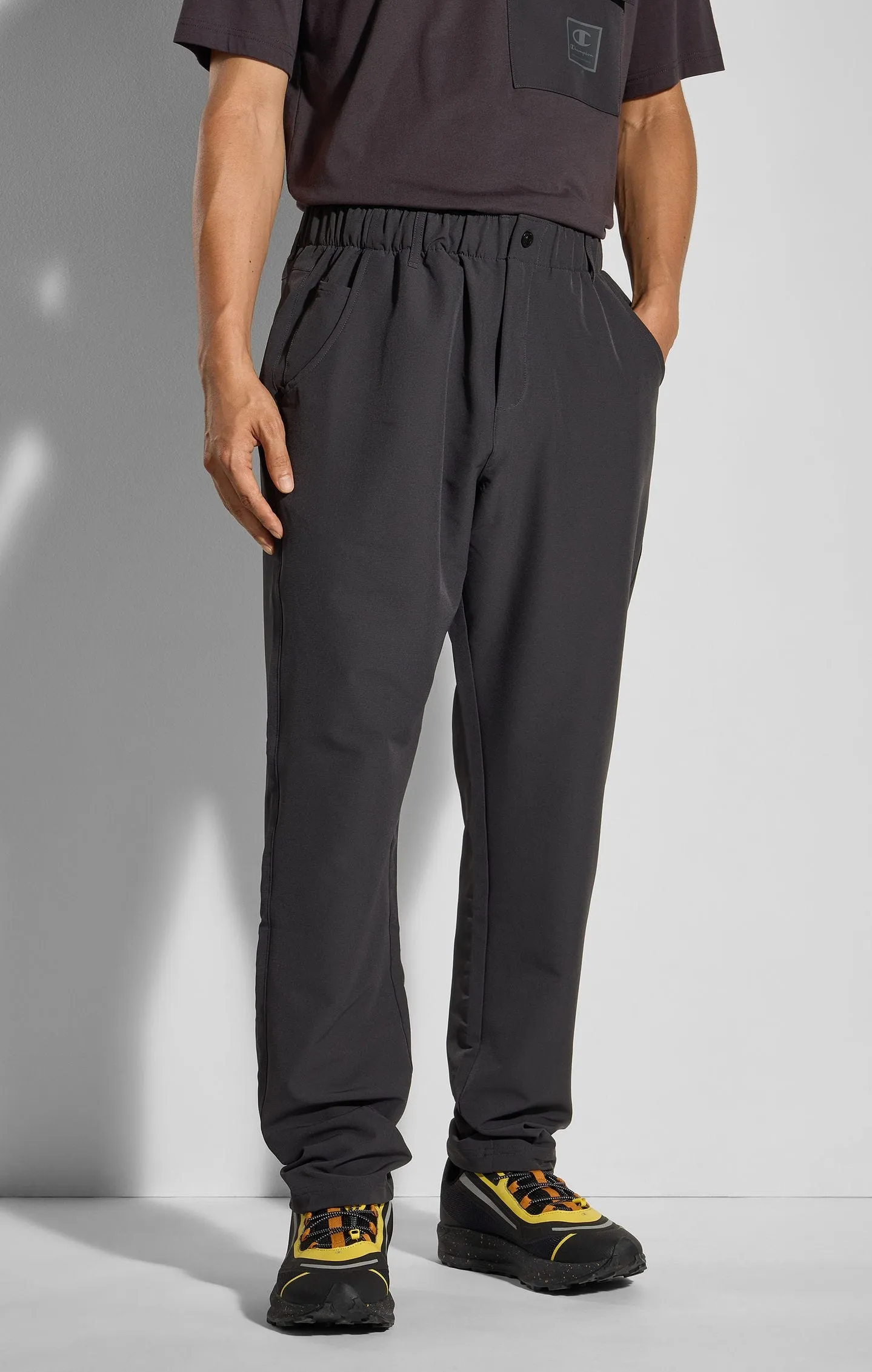 Pantalón de tejido de corte ajustado