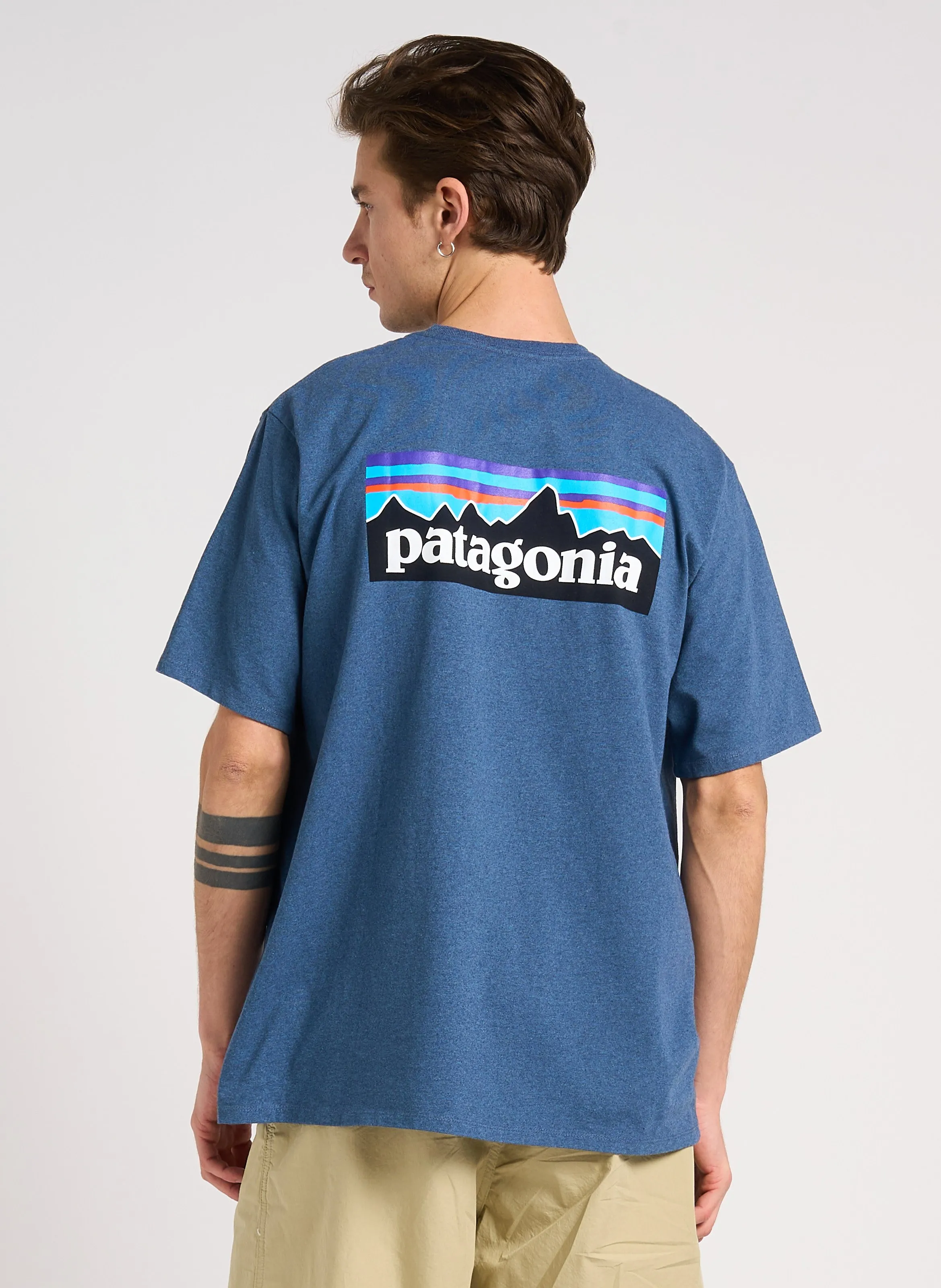 PATAGONIA Camiseta regular fit de mezcla de algodón serigrafiada con cuello redondo en azul
