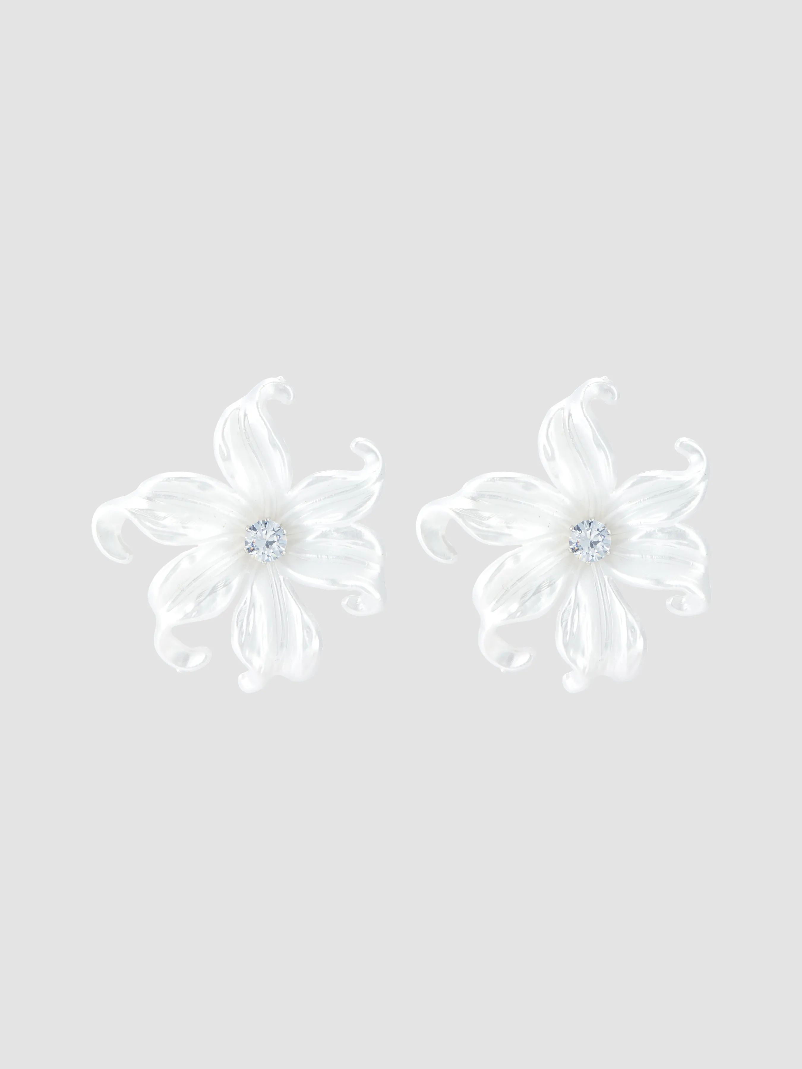 Pendientes de flor con diamantes de imitación