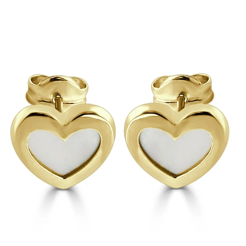 Pendientes de oro amarillo 18k en forma de corazón con nácar de 8mm de diámetro y con cierre de presión