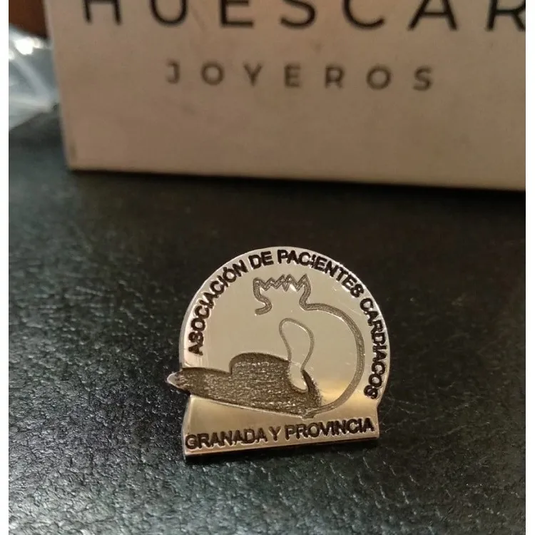 Pins de plata  para Asociaciones y grupos