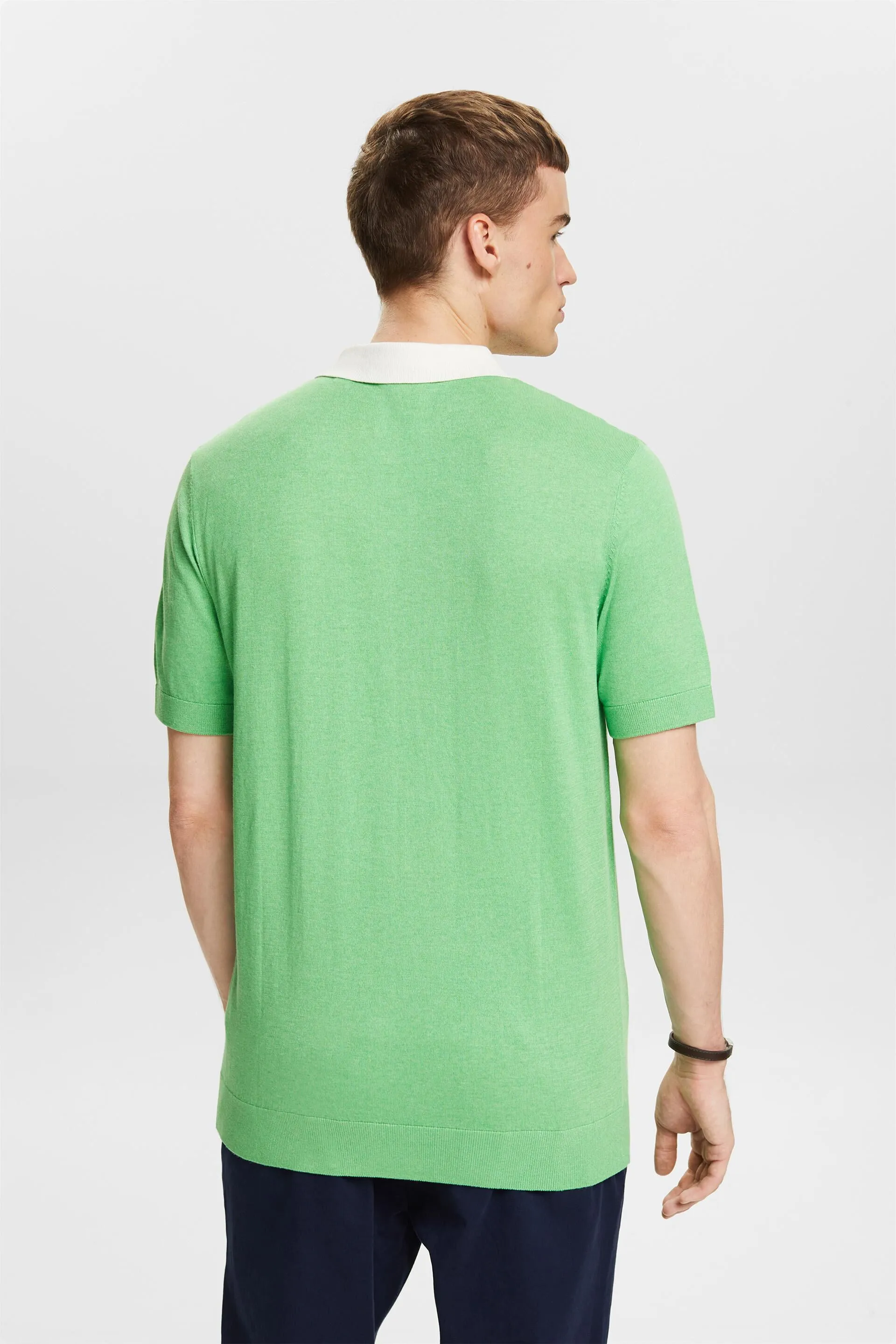 Polo de punto con manga corta