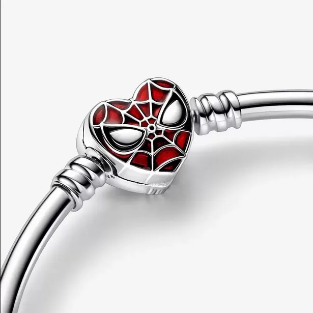 PULSERA RIGIDA CON CIERRE DE MASCARA DE SPIDERMAN DE MARVEL 592324C01