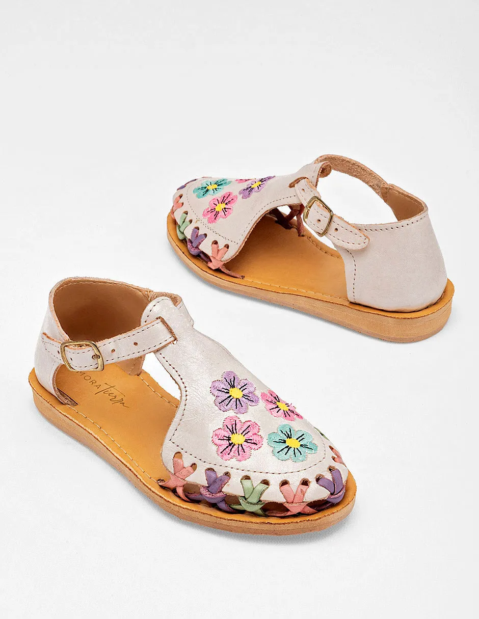 Sandalia cerrada tejida Sheila color beige para niña cod. 125250