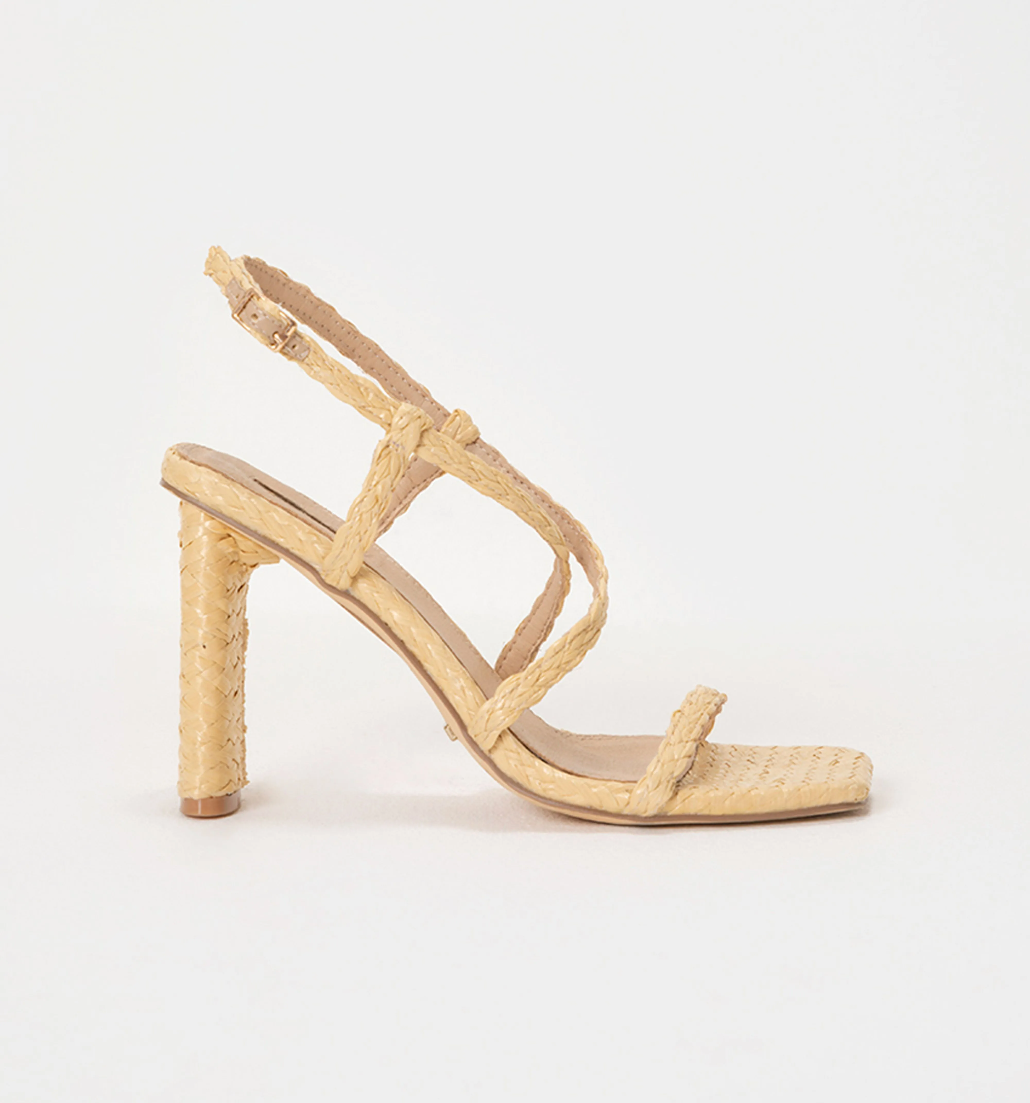 Sandalia tacon material organico con cap
