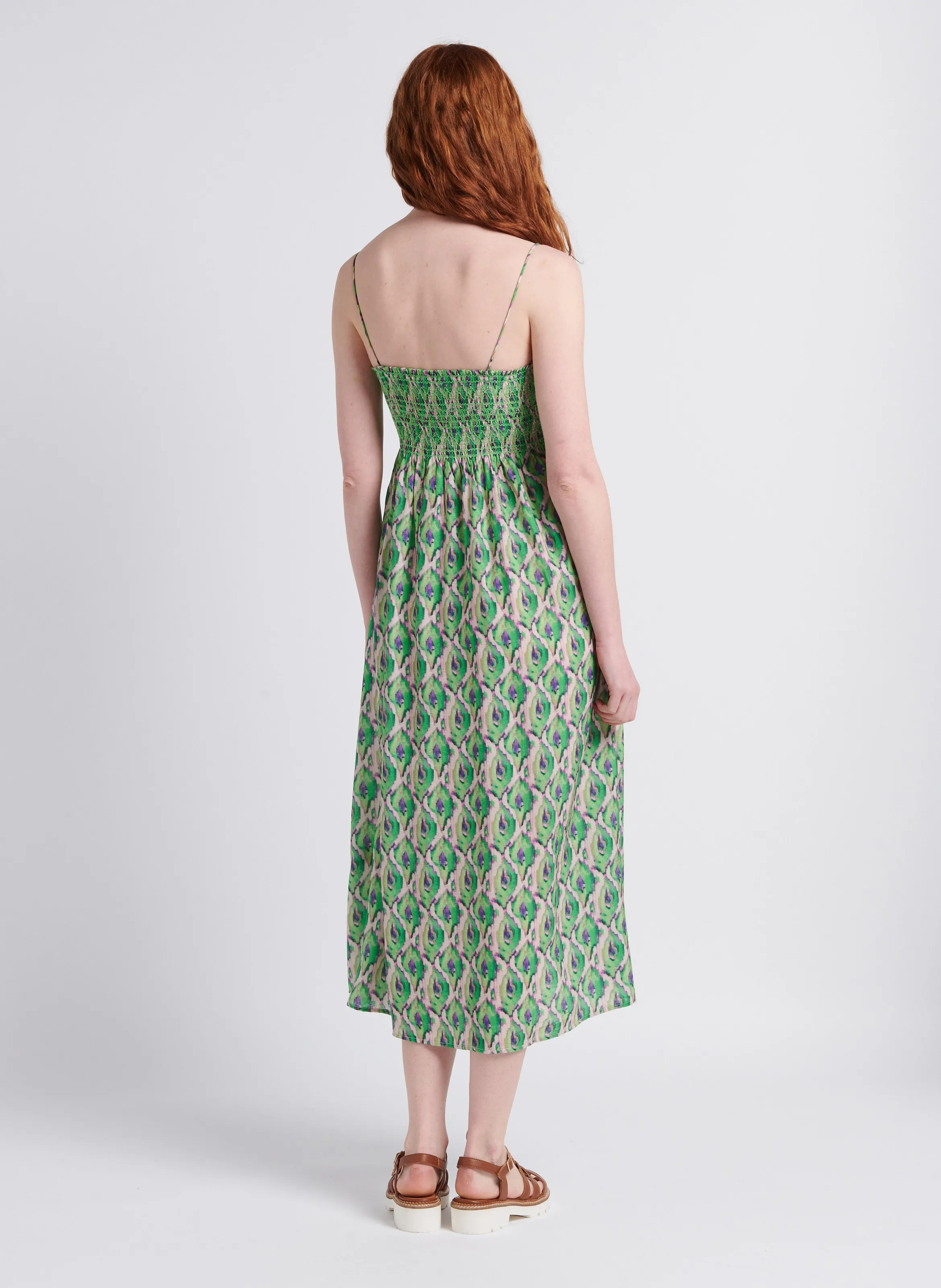 SEE U SOON Vestido midi recto estampado con escote cuadrado en verde