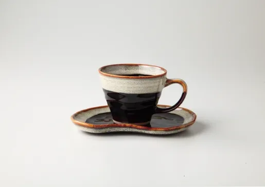 Seto Ware Taza con plato Tenmoku. Seto ware