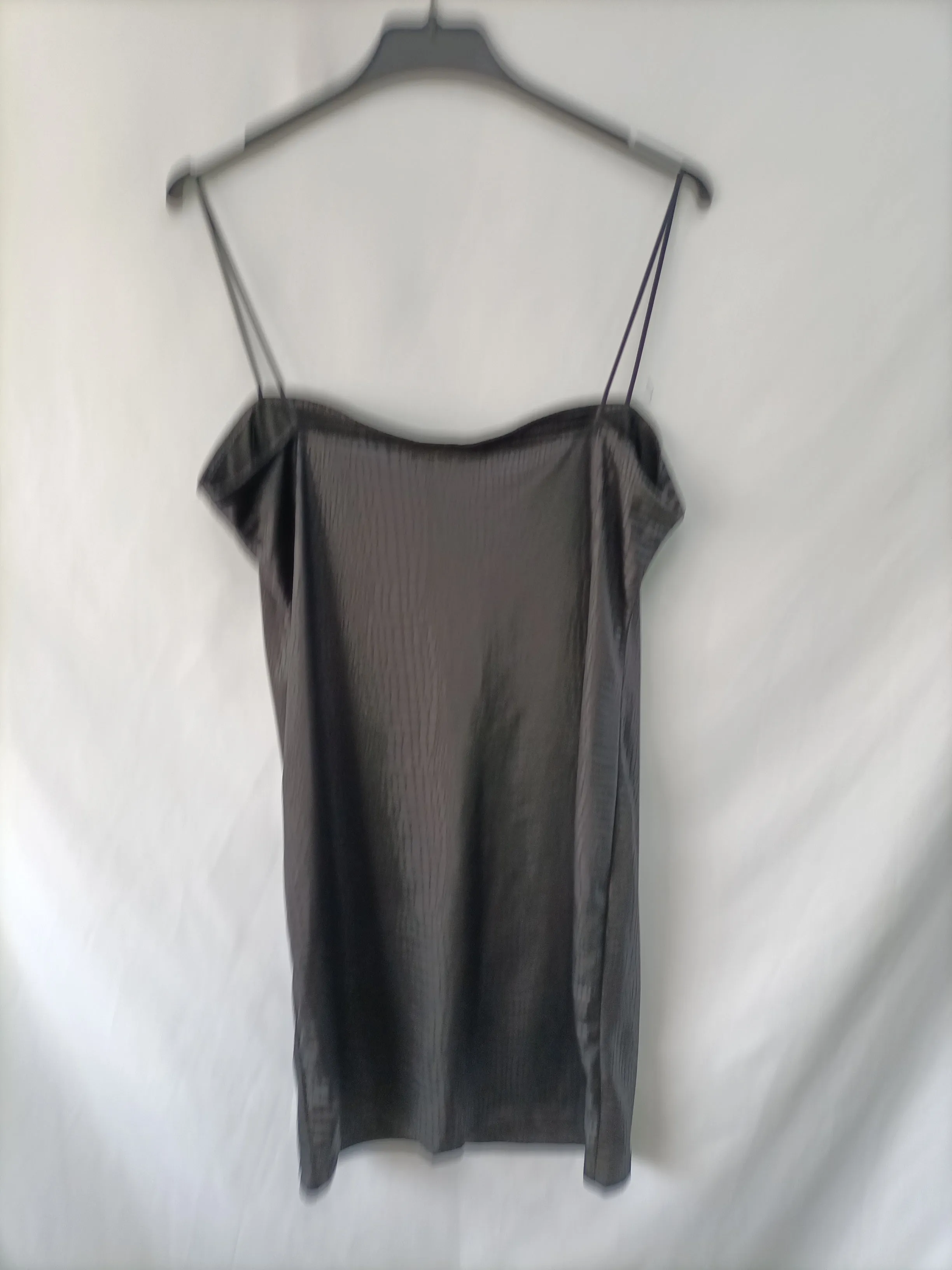 SHEIN. Vestido negro encerado T.xl