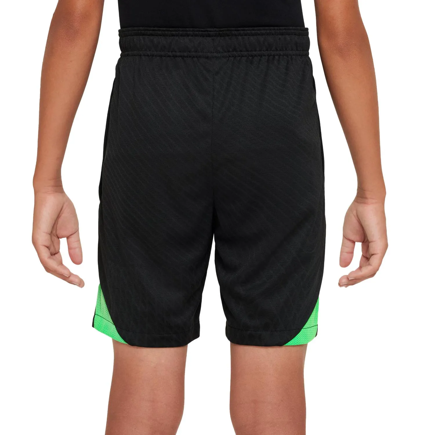 SHORT NIKE LIVERPOOL ENTRENAMIENTO NIñO DRIFIT STRIKE