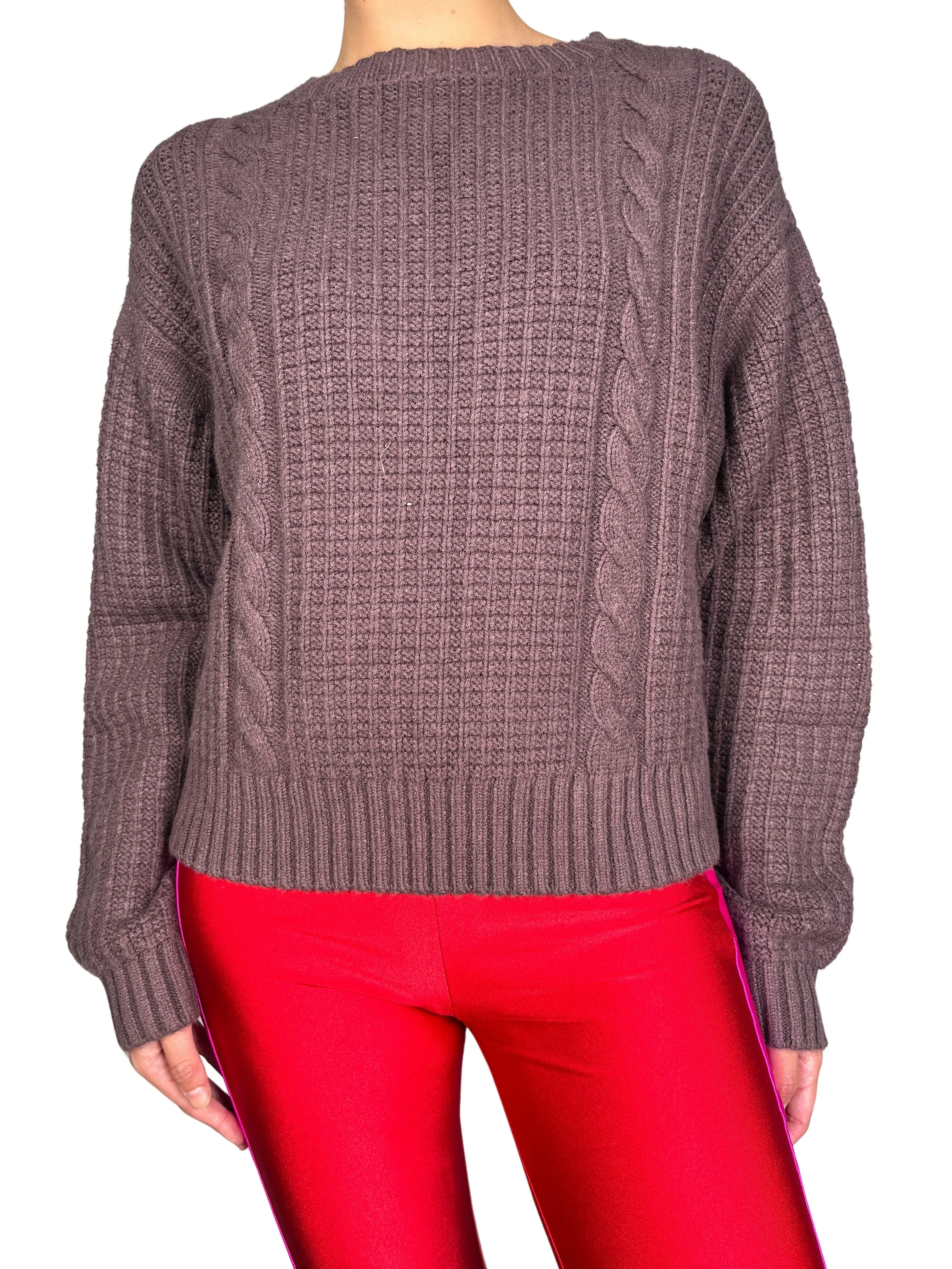 TAVI Sweater Lodge