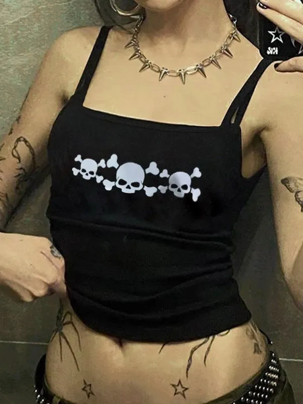 Top corto de tirantes negro con estampado de calaveras