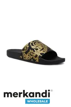 VERSACE JEANS COUTURE: chanclas y zapatos desde 32 €