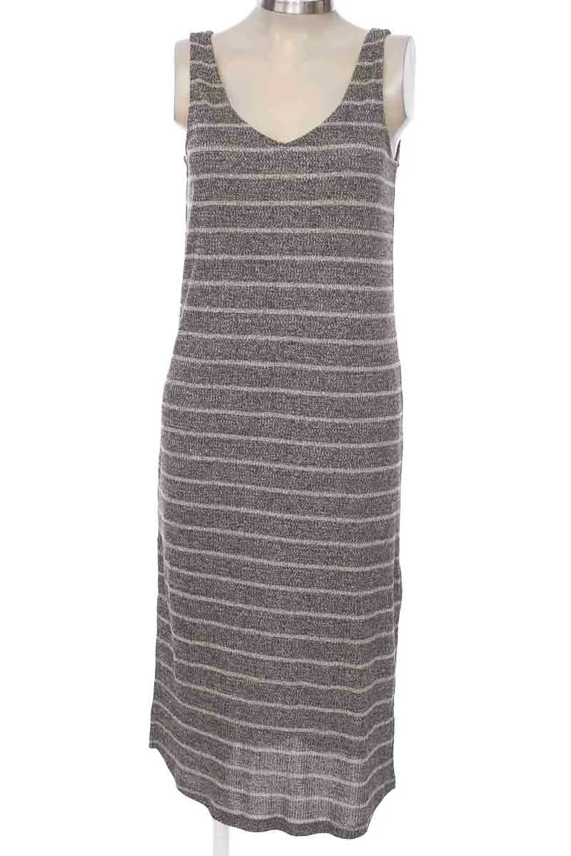 VESTIDO / ENTERIZO COLOR GRIS  MNG
