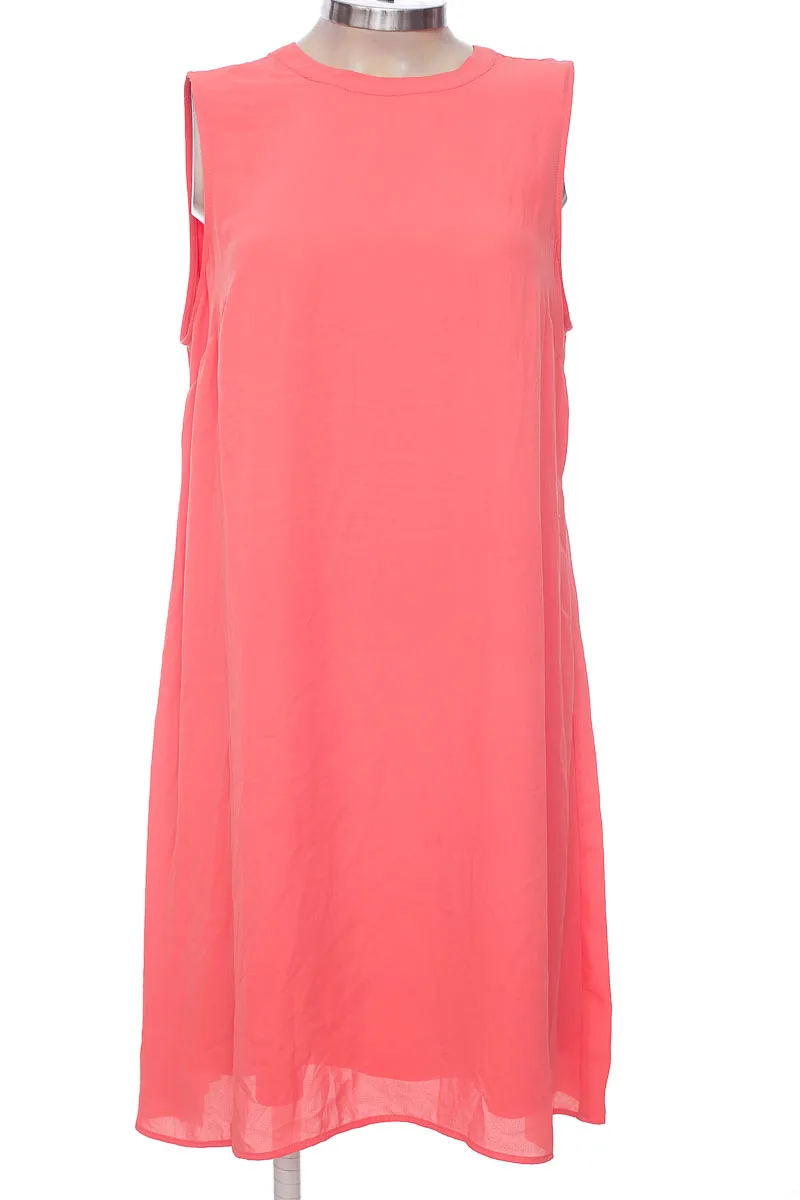 VESTIDO / ENTERIZO COLOR ROSADO  DR2