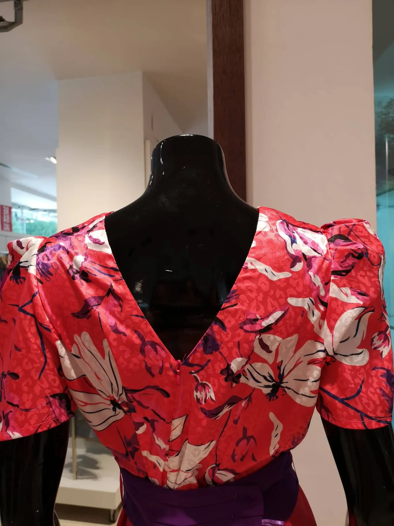 Vestido con mangas cortas