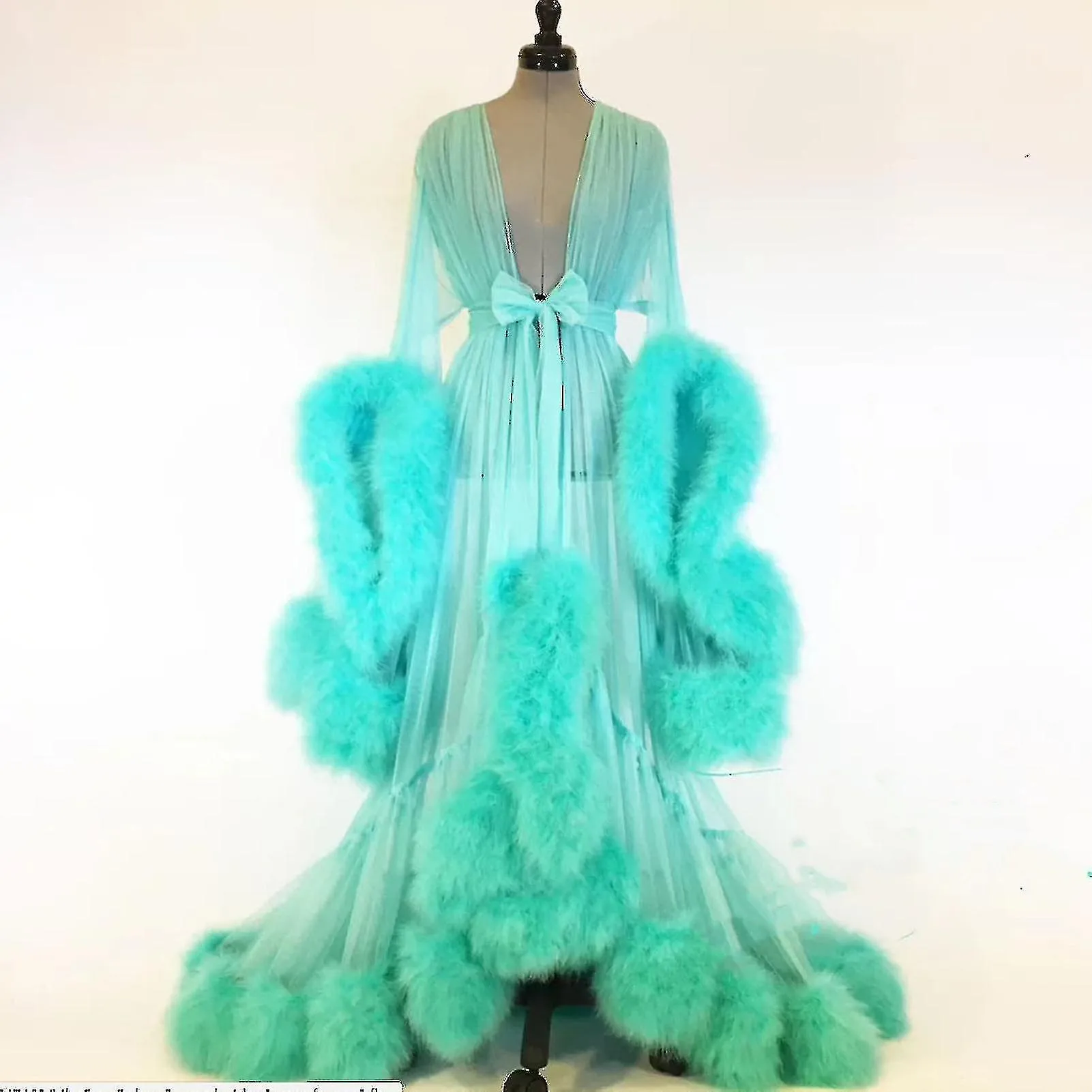 Vestido largo de las mujeres Plumas acampanadas Vestido de mangas acampanadas Perfecto para despedidas de soltera