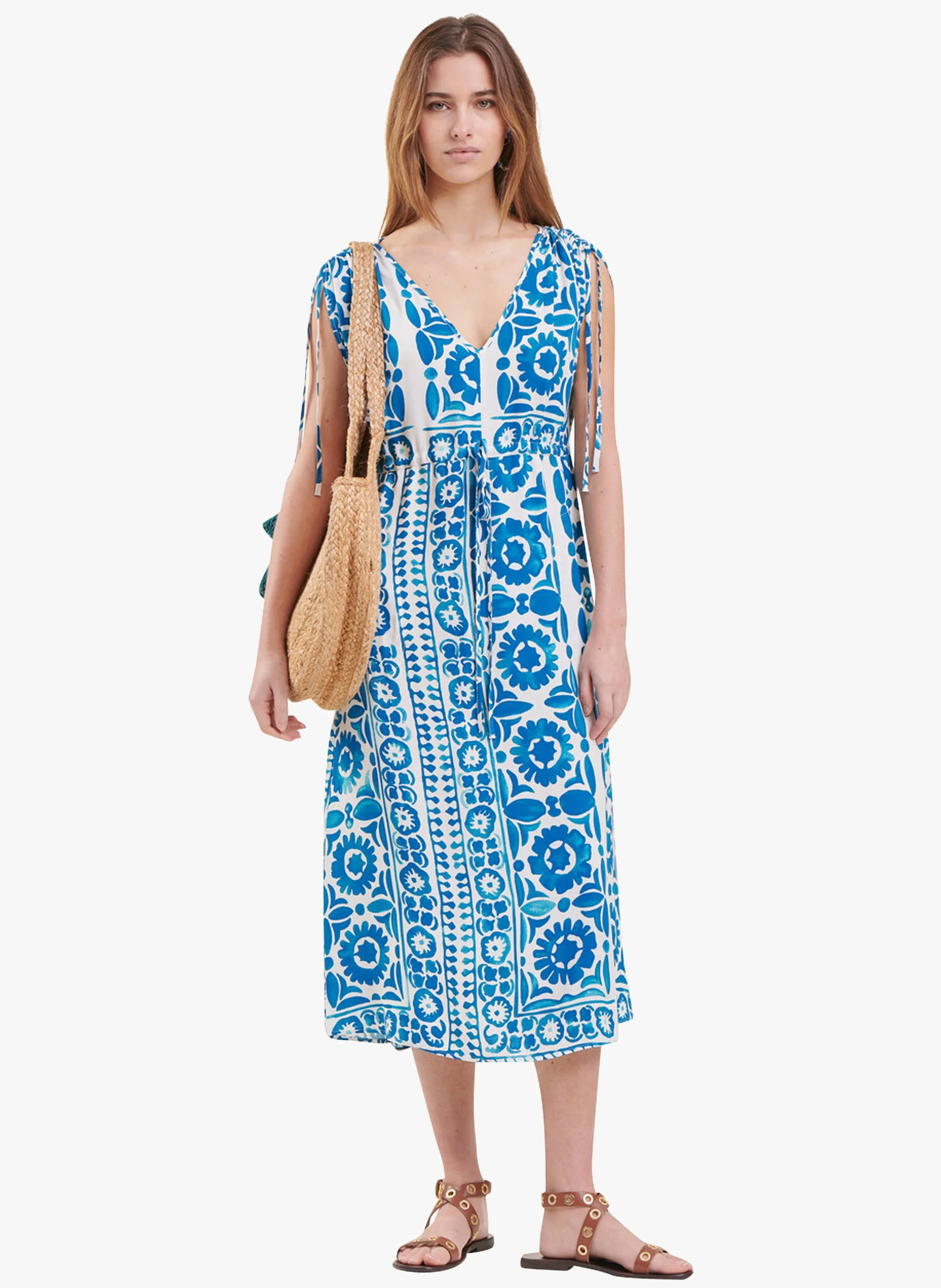 Vestido largo holgado con cuello de pico en azul
