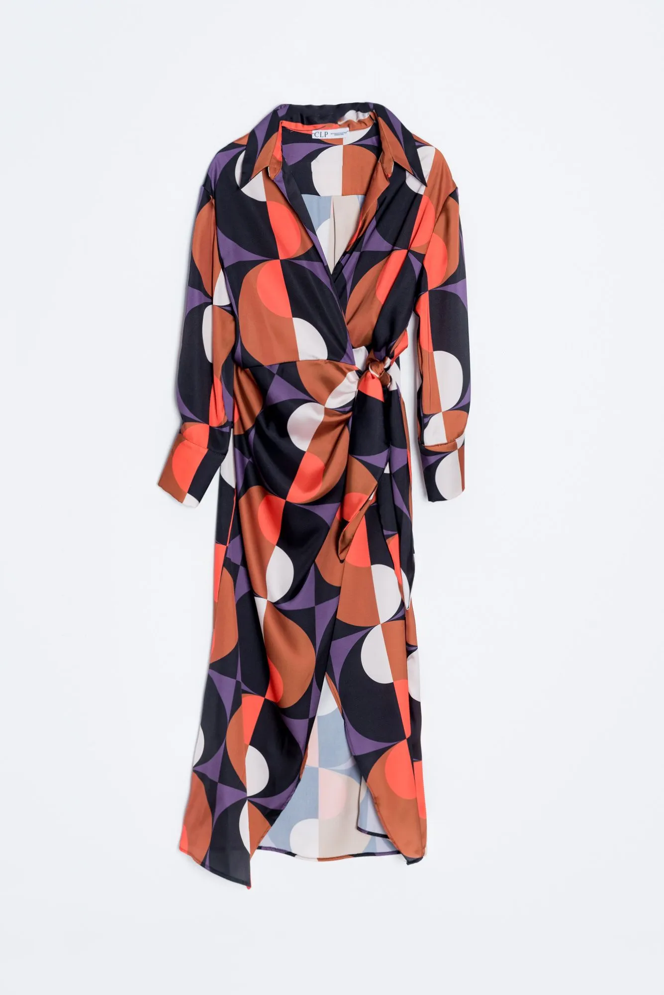 Vestido largo satinado estampado geometrico para mujer