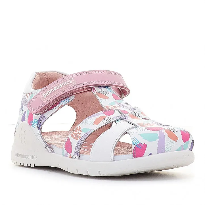 Zapatos Biomecanics con estampados rosas y fucsias