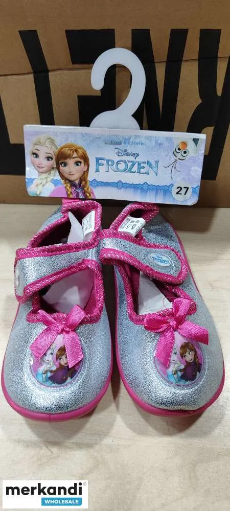 Zapatos disney a 3,30 frozen, juve, masha e orso