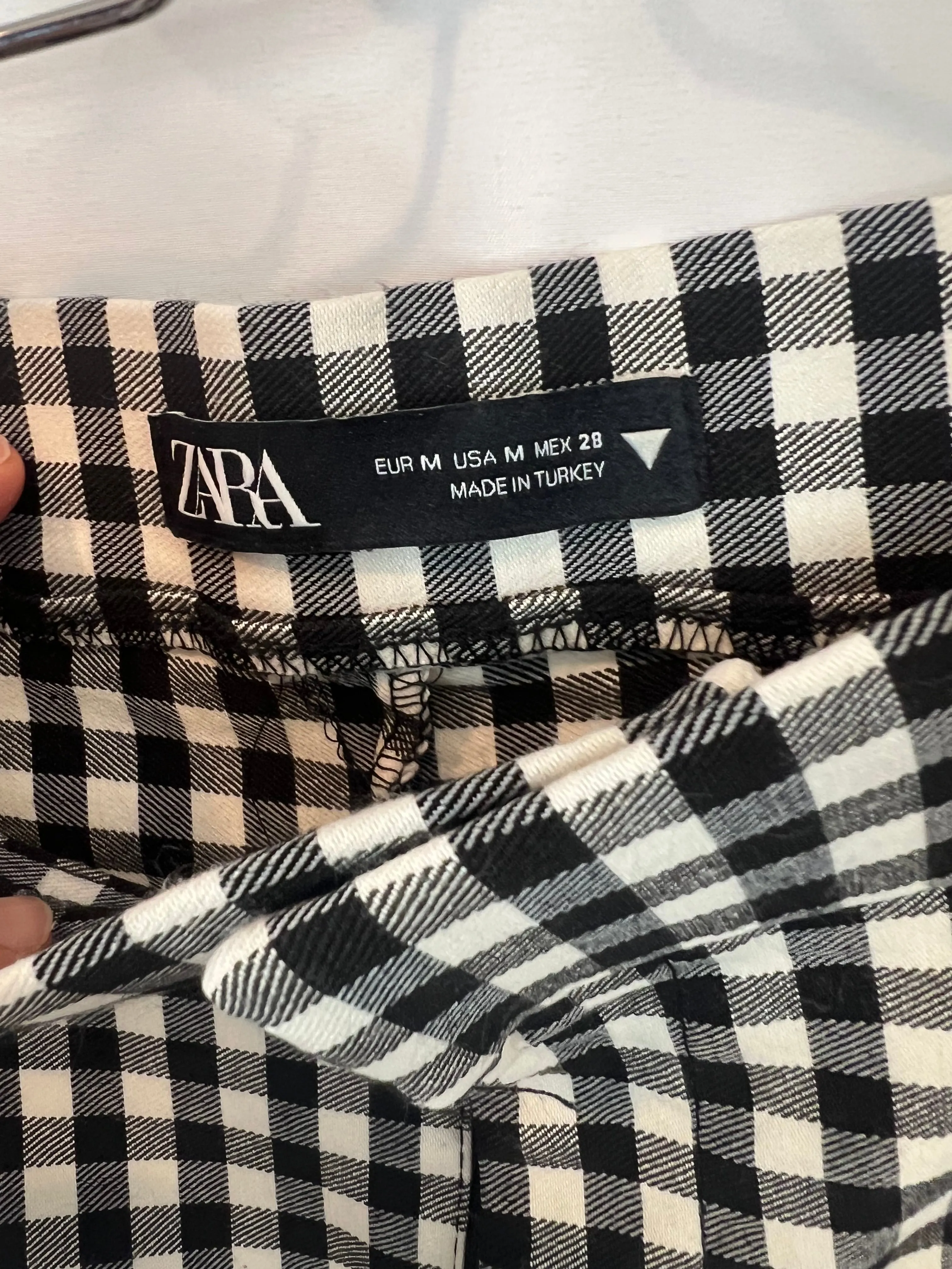 ZARA. Pantalón cuadros vichy. T M